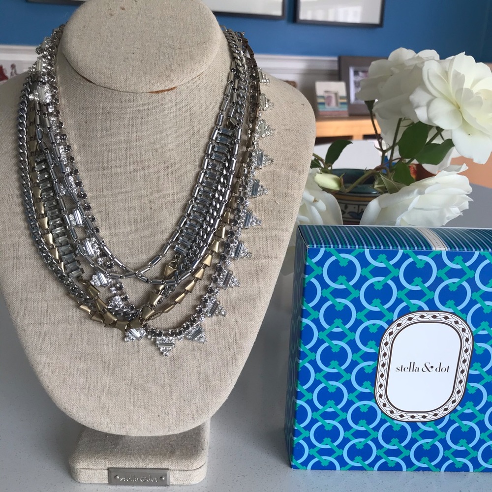 Stella & Dot Sutton Necklace